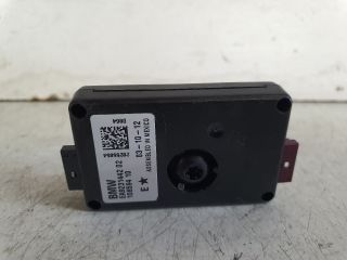 bontott BMW 3 F30-F35 Antenna Erősítő