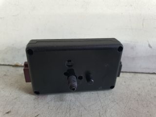 bontott BMW 3 F30-F35 Antenna Erősítő