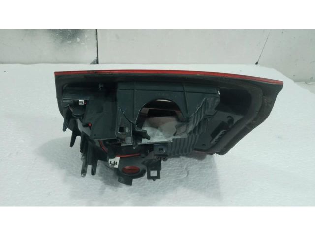 bontott BMW 3 F30-F35 Bal Belső Hátsó Lámpa