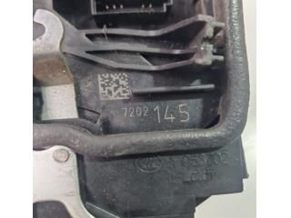 bontott BMW 3 F30-F35 Bal első Ajtózár