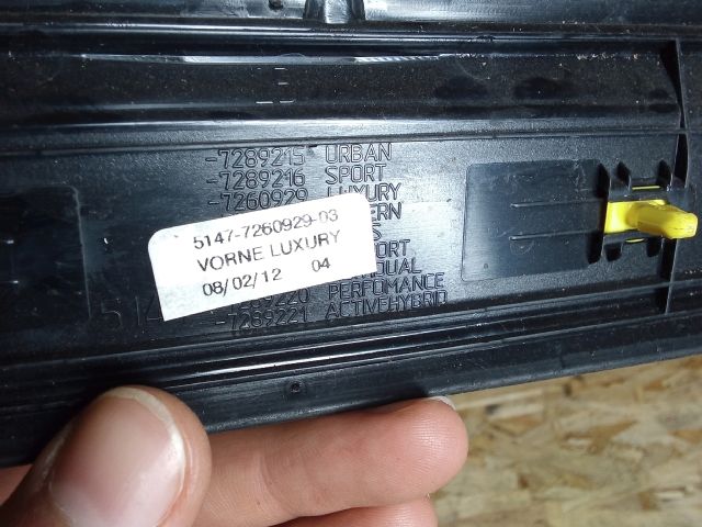 bontott BMW 3 F30-F35 Bal első Belső Küszöb Burkolat