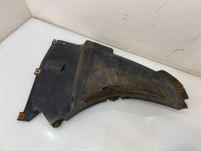 bontott BMW 3 F30-F35 Bal első Dobbetét (Kerékjárati, Műanyag)