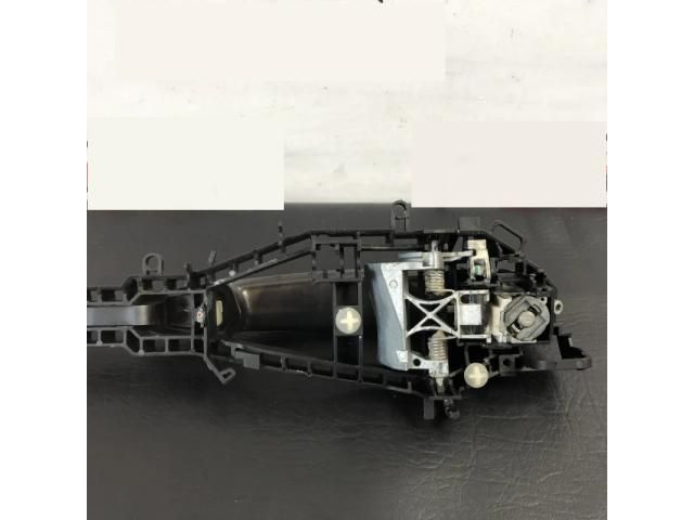 bontott BMW 3 F30-F35 Bal első Külső Kilincs