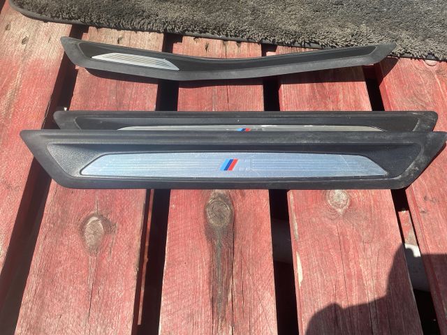 bontott BMW 3 F30-F35 Bal első Küszöb Díszléc