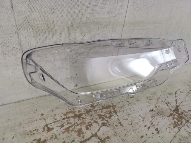 bontott BMW 3 F30-F35 Bal első Lámpabúra