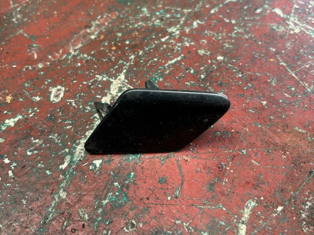 bontott BMW 3 F30-F35 Bal Fényszórómosó Fedél