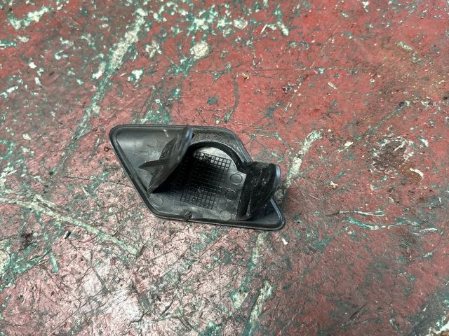 bontott BMW 3 F30-F35 Bal Fényszórómosó Fedél