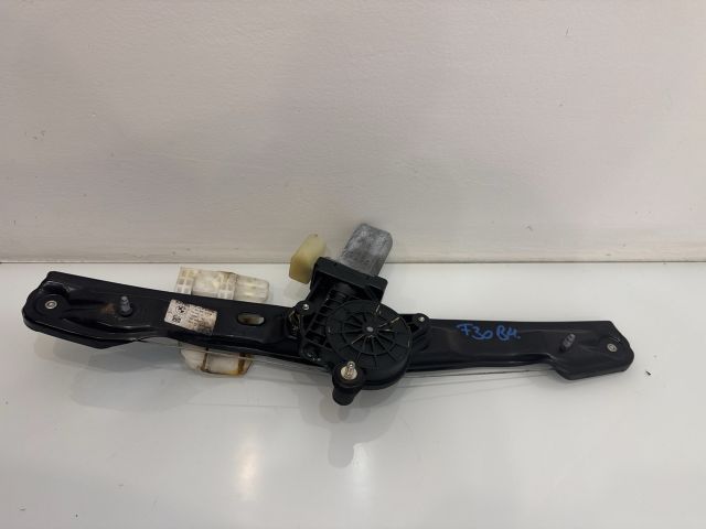 bontott BMW 3 F30-F35 Bal hátsó Ablakemelő Szerkezet (Elektromos)
