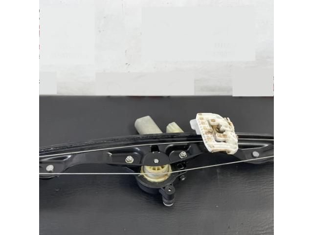 bontott BMW 3 F30-F35 Bal hátsó Ablakemelő Szerkezet (Elektromos)