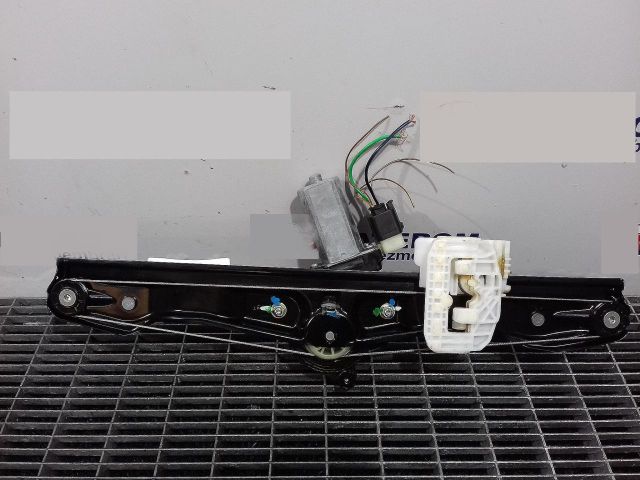 bontott BMW 3 F30-F35 Bal hátsó Ablakemelő Szerkezet (Elektromos)