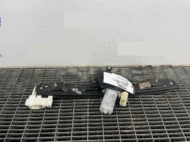 bontott BMW 3 F30-F35 Bal hátsó Ablakemelő Szerkezet (Elektromos)