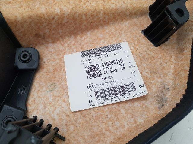 bontott BMW 3 F30-F35 Bal hátsó Ajtó Kárpit