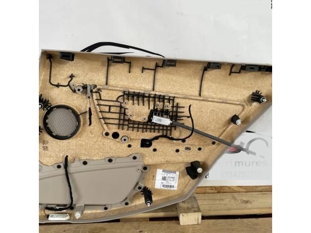 bontott BMW 3 F30-F35 Bal hátsó Ajtó Kárpit