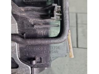 bontott BMW 3 F30-F35 Bal hátsó Ajtózár