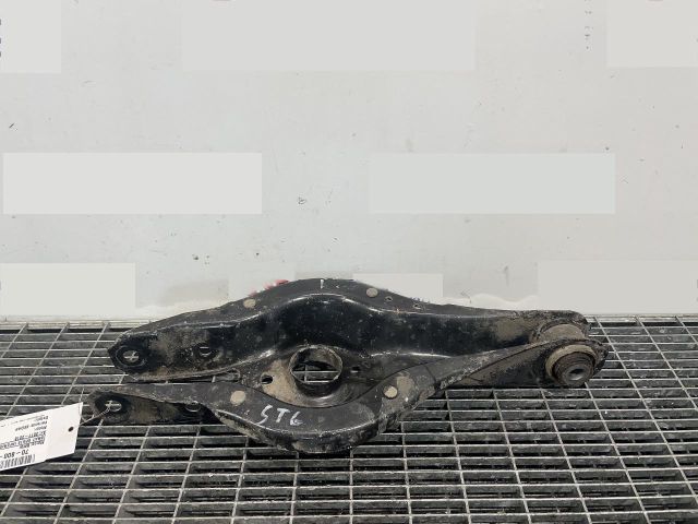 bontott BMW 3 F30-F35 Bal hátsó Alsó Lengőkar