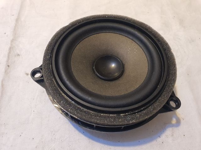 bontott BMW 3 F30-F35 Bal hátsó Hangszóró