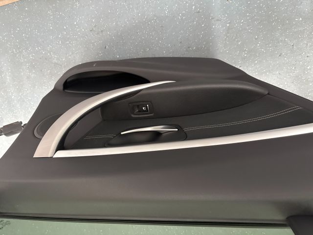 bontott BMW 3 F30-F35 Bal hátsó Kilincs Hátulja