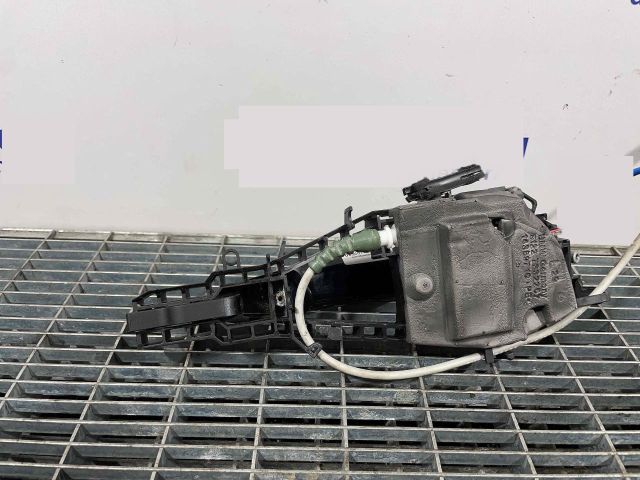 bontott BMW 3 F30-F35 Bal hátsó Külső Kilincs