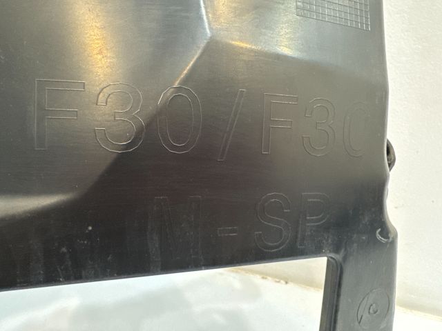 bontott BMW 3 F30-F35 Bal hátsó Oldal Lökhárító Tartó (Műanyag)