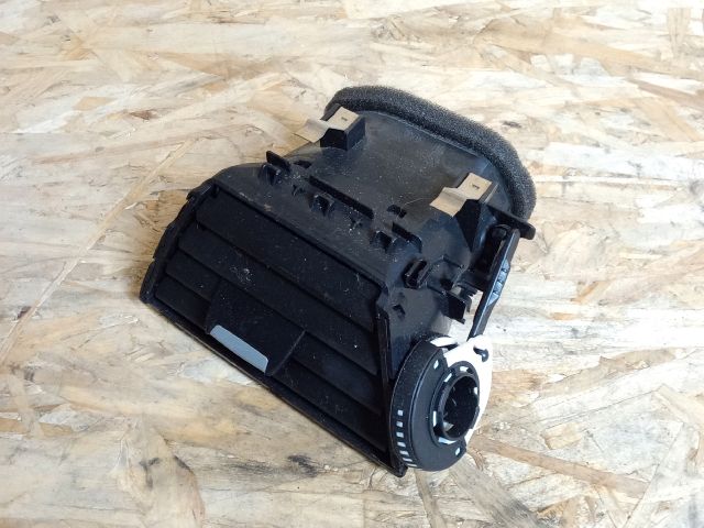 bontott BMW 3 F30-F35 Bal Szellőző