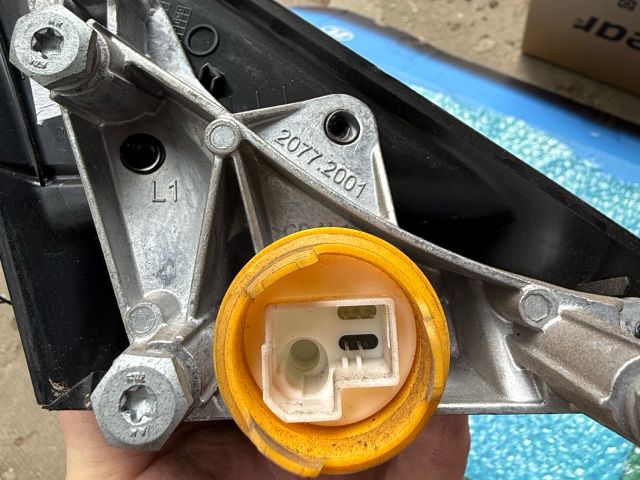 bontott BMW 3 F30-F35 Bal Visszapillantó Tükör (Elektromos)