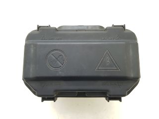 bontott BMW 3 F30-F35 Biztosítéktábla Motortér