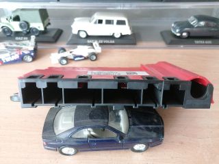 bontott BMW 3 F30-F35 Biztosítéktábla Motortér