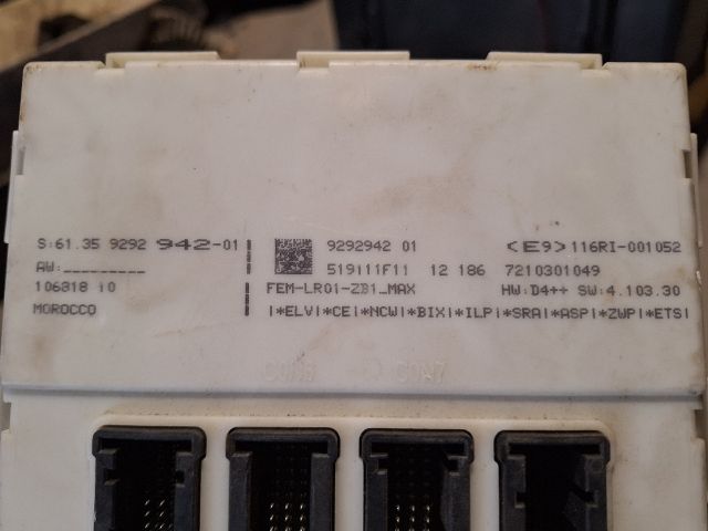 bontott BMW 3 F30-F35 Biztosítéktábla Utastér