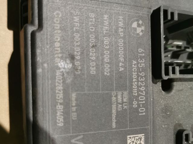 bontott BMW 3 F30-F35 Biztosítéktábla Utastér