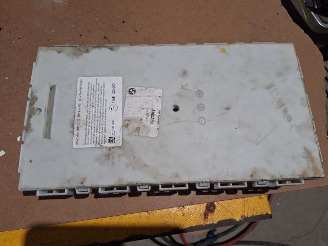 bontott BMW 3 F30-F35 Biztosítéktábla Utastér