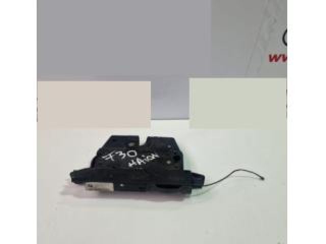 bontott BMW 3 F30-F35 Csomagtérajtó Zárszerkezet