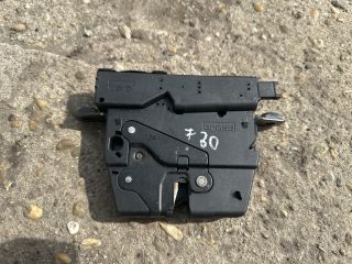 bontott BMW 3 F30-F35 Csomagtérajtó Zárszerkezet