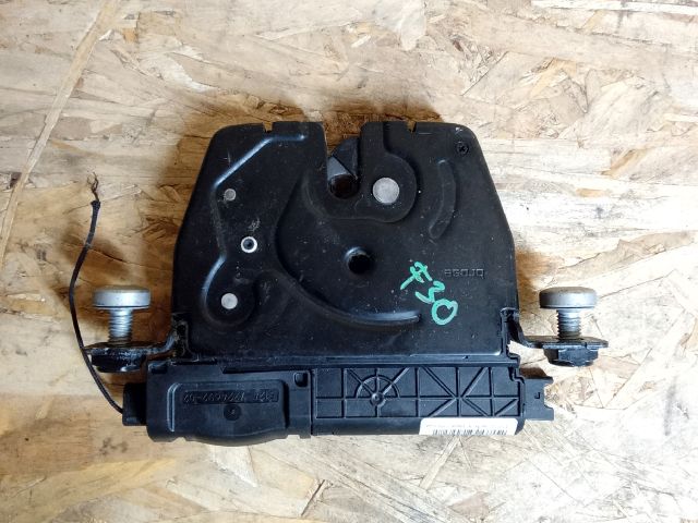 bontott BMW 3 F30-F35 Csomagtérajtó Zárszerkezet