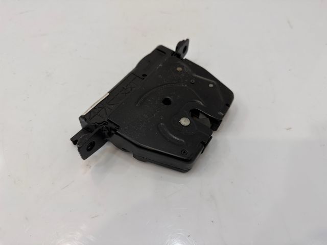 bontott BMW 3 F30-F35 Csomagtérajtó Zárszerkezet