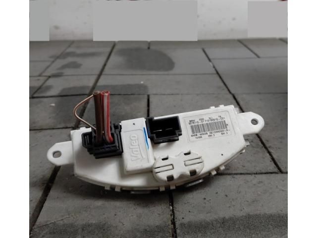 bontott BMW 3 F30-F35 Előtét Ellenállás Fűtőmotor