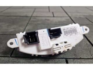 bontott BMW 3 F30-F35 Előtét Ellenállás Fűtőmotor