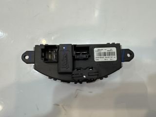 bontott BMW 3 F30-F35 Előtét Ellenállás Fűtőmotor