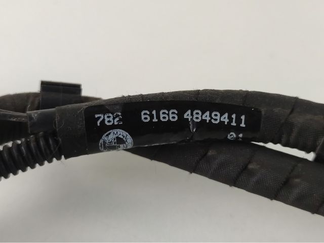 bontott BMW 3 F30-F35 Első Ablakmosó Fúvóka