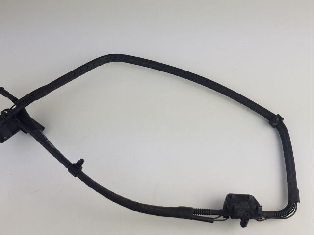 bontott BMW 3 F30-F35 Első Ablakmosó Fúvóka