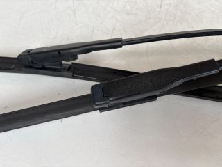 bontott BMW 3 F30-F35 Első Ablaktörlő Kar