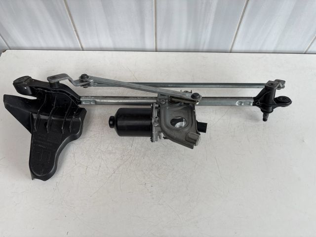 bontott BMW 3 F30-F35 Első Ablaktörlő Szerkezet Motorral