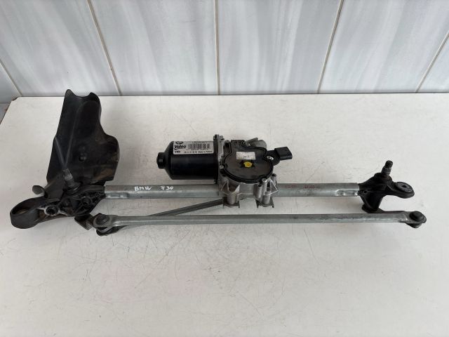 bontott BMW 3 F30-F35 Első Ablaktörlő Szerkezet Motorral