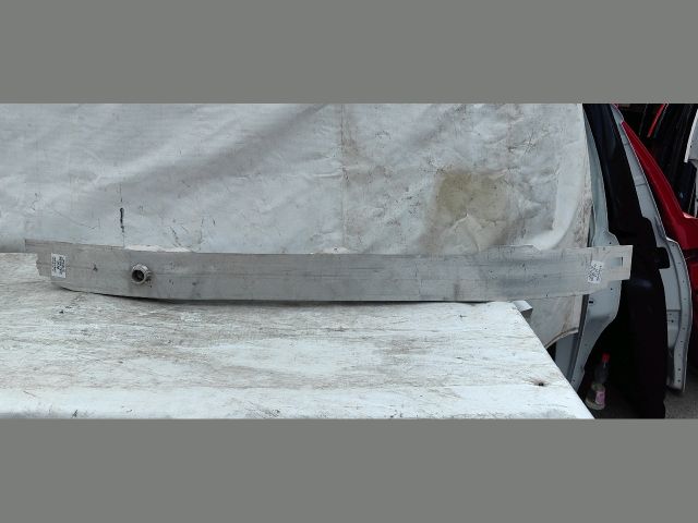 bontott BMW 3 F30-F35 Első Lökhárító Merevítő (Fém)