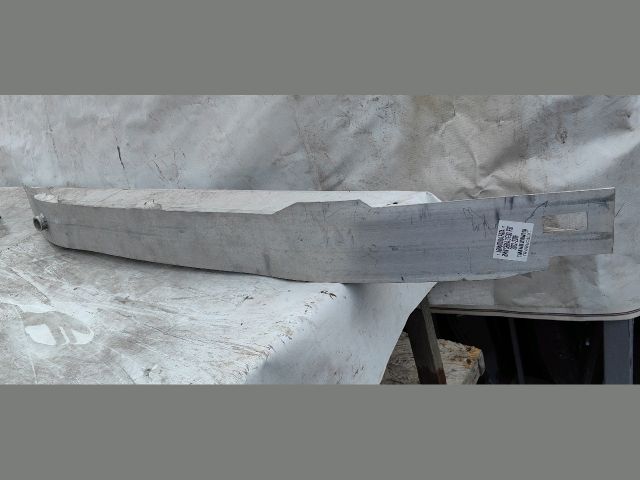 bontott BMW 3 F30-F35 Első Lökhárító Merevítő (Fém)