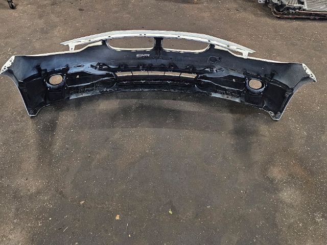 bontott BMW 3 F30-F35 Első Lökhárító (Részeivel)