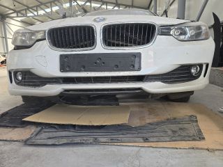 bontott BMW 3 F30-F35 Első Lökhárító (Részeivel)