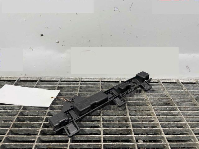 bontott BMW 3 F30-F35 Első Lökhárító Tartó Felső