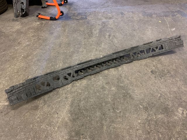 bontott BMW 3 F30-F35 Első Lökhárító Ütközés Elnyelő Hab