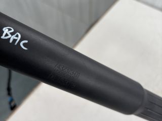 bontott BMW 3 F30-F35 Gázrugós Kitámasztó Teleszkóp Csomagtérajtó Bal