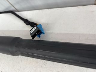 bontott BMW 3 F30-F35 Gázrugós Kitámasztó Teleszkóp Csomagtérajtó Bal